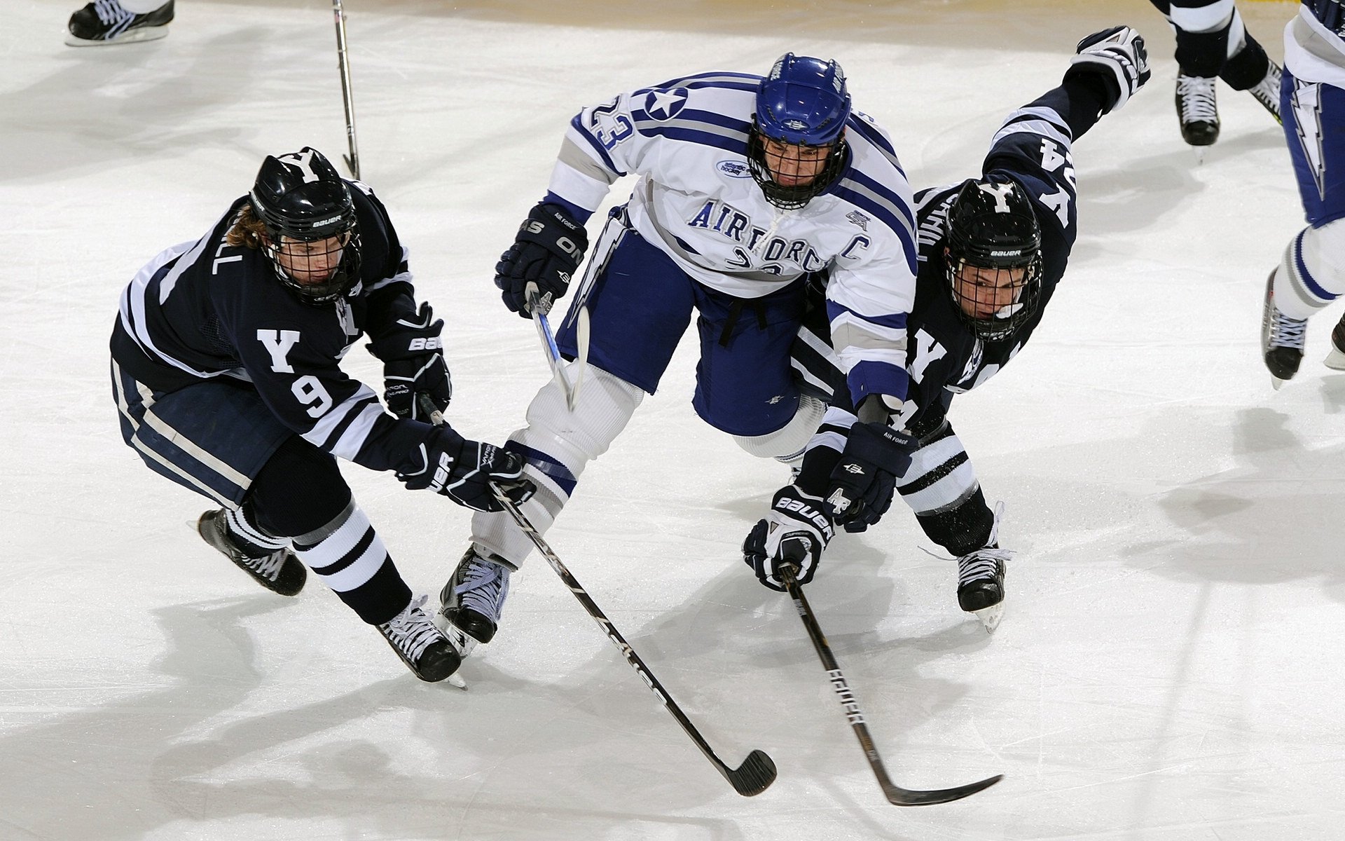 爱游戏在线娱乐官网-短暂休整结束球队重返训练场开启备战新阶段，重返球场的句子